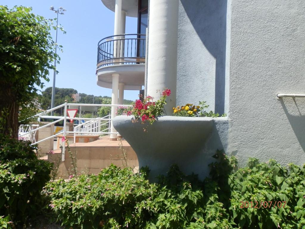 Hostal Bonavista Blanes Exterior photo